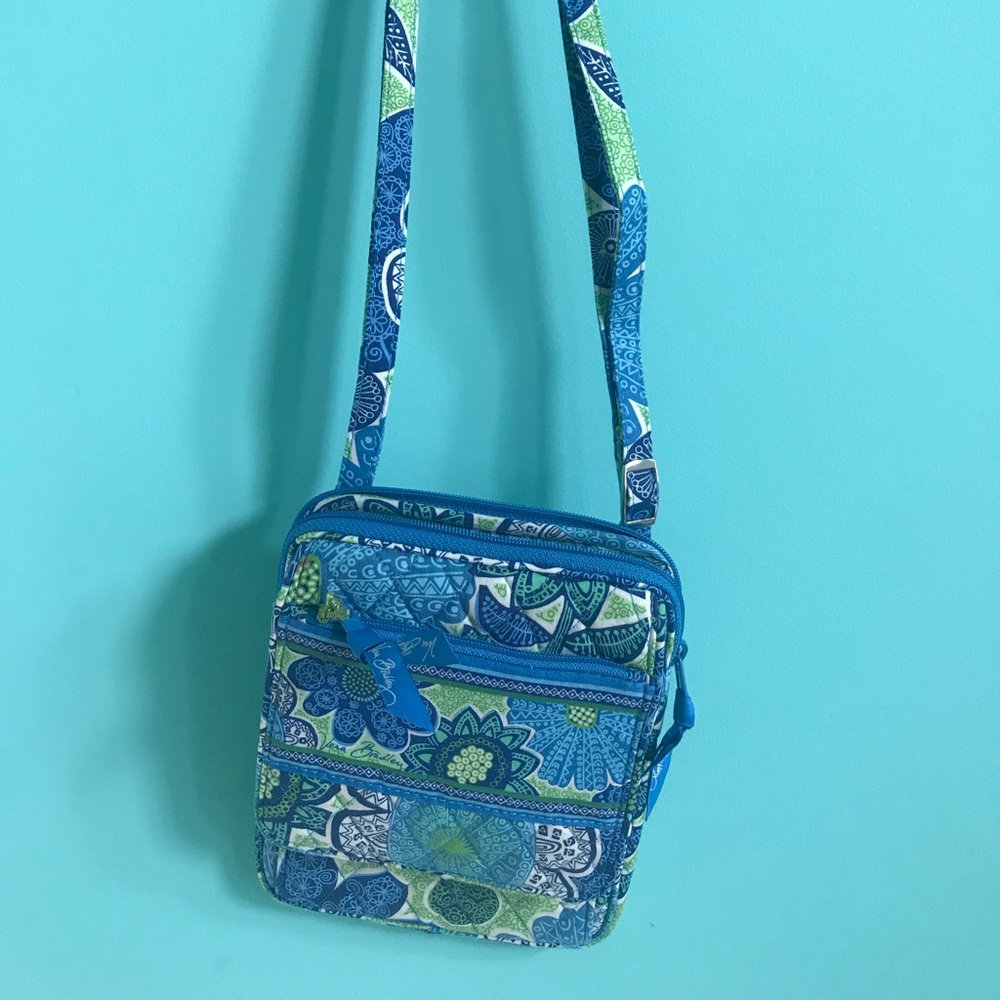 Vera Bradley travelers crossbody
